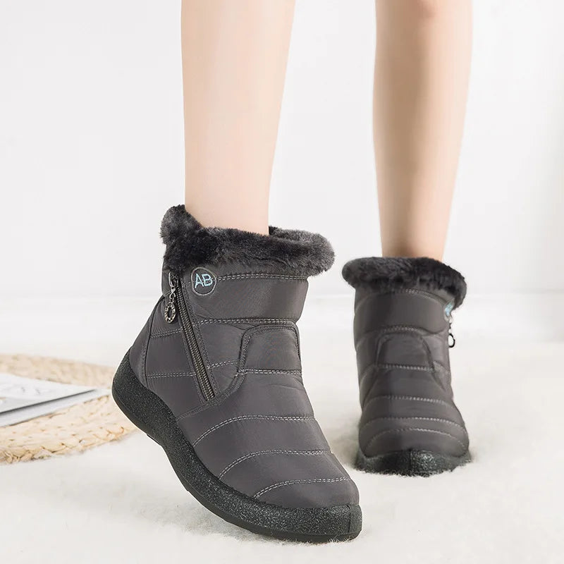 Bota Feminina Peluciada Impermeável Flavia