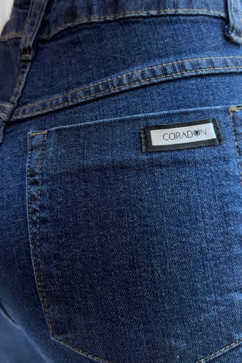Calça Jeans Feminina Reta Cintura Alta Tais